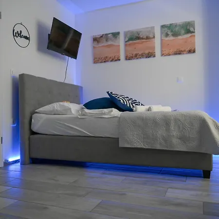 Blue Apartment With Free Parking Laibach Exterior foto
