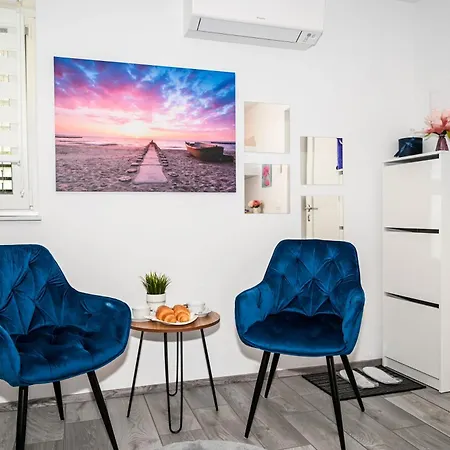 Blue Apartment With Free Parking Laibach Exterior foto